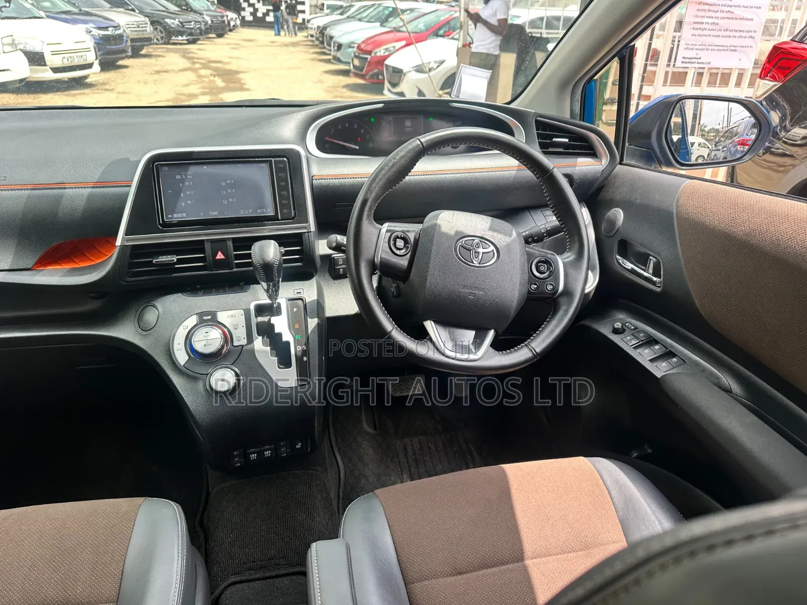 Toyota Sienta 2020 Blue