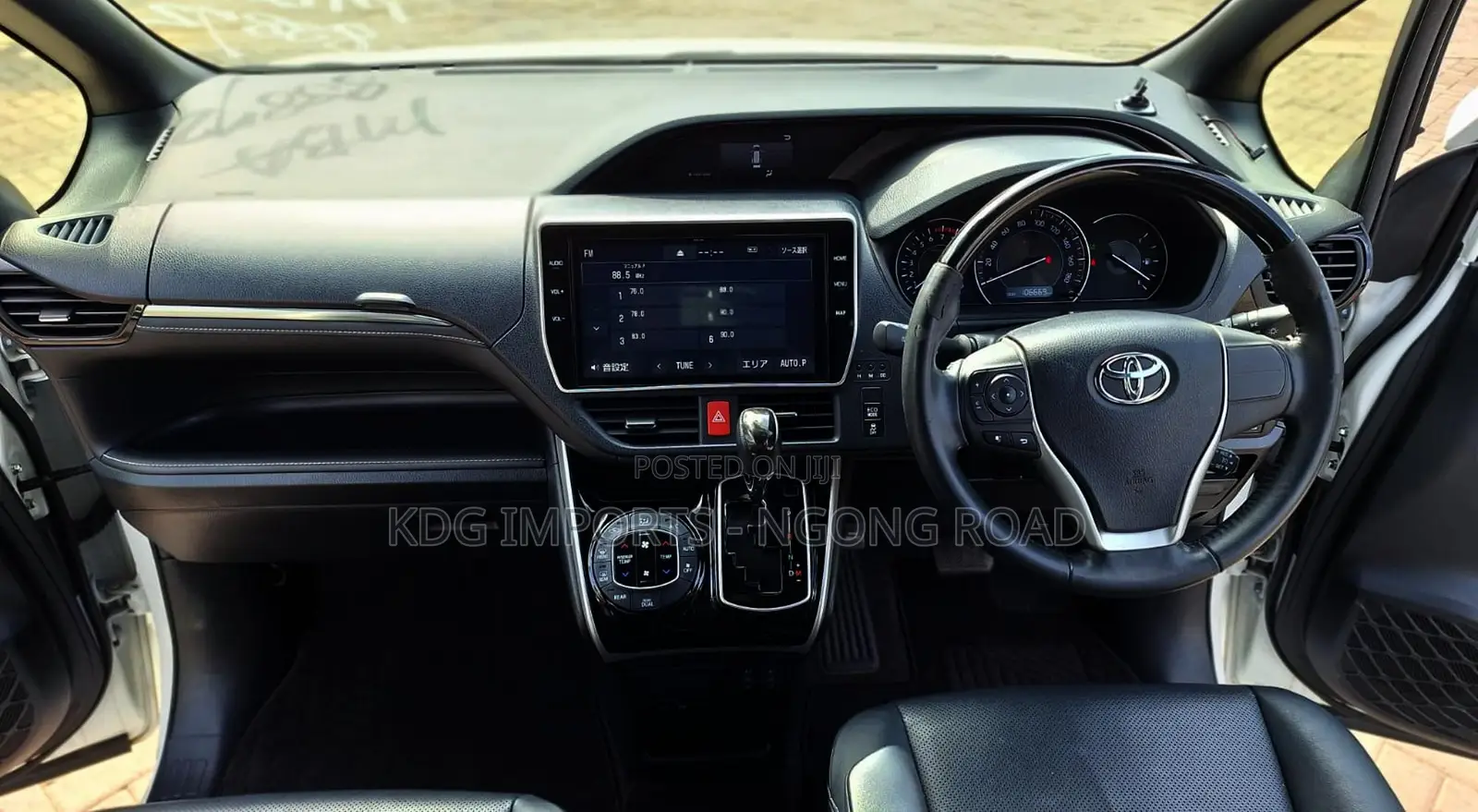 Toyota Esquire 2019 White