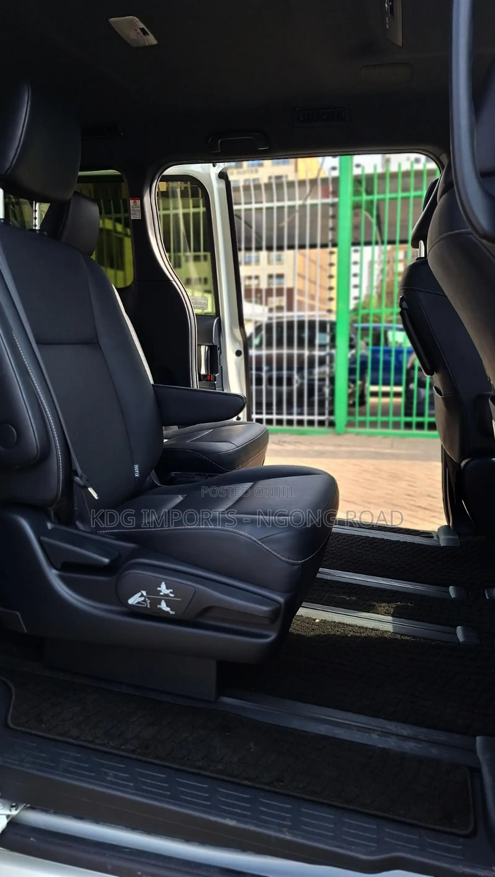 Toyota Esquire 2019 White
