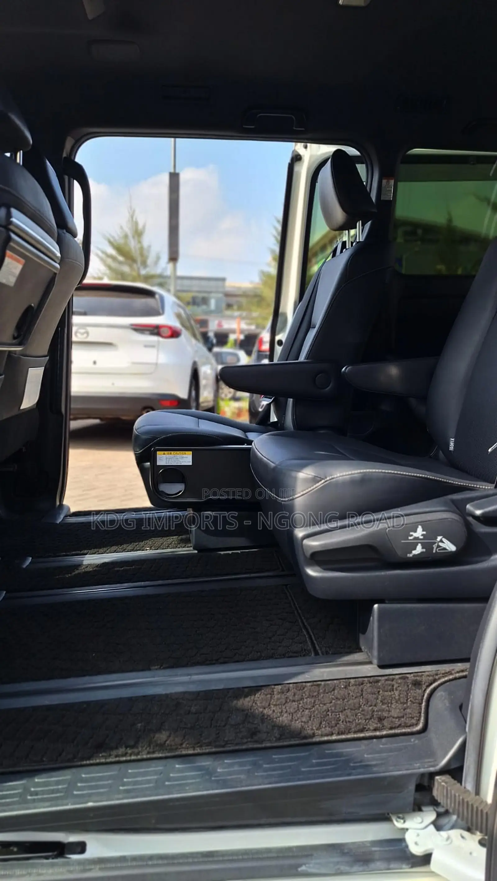 Toyota Esquire 2019 White