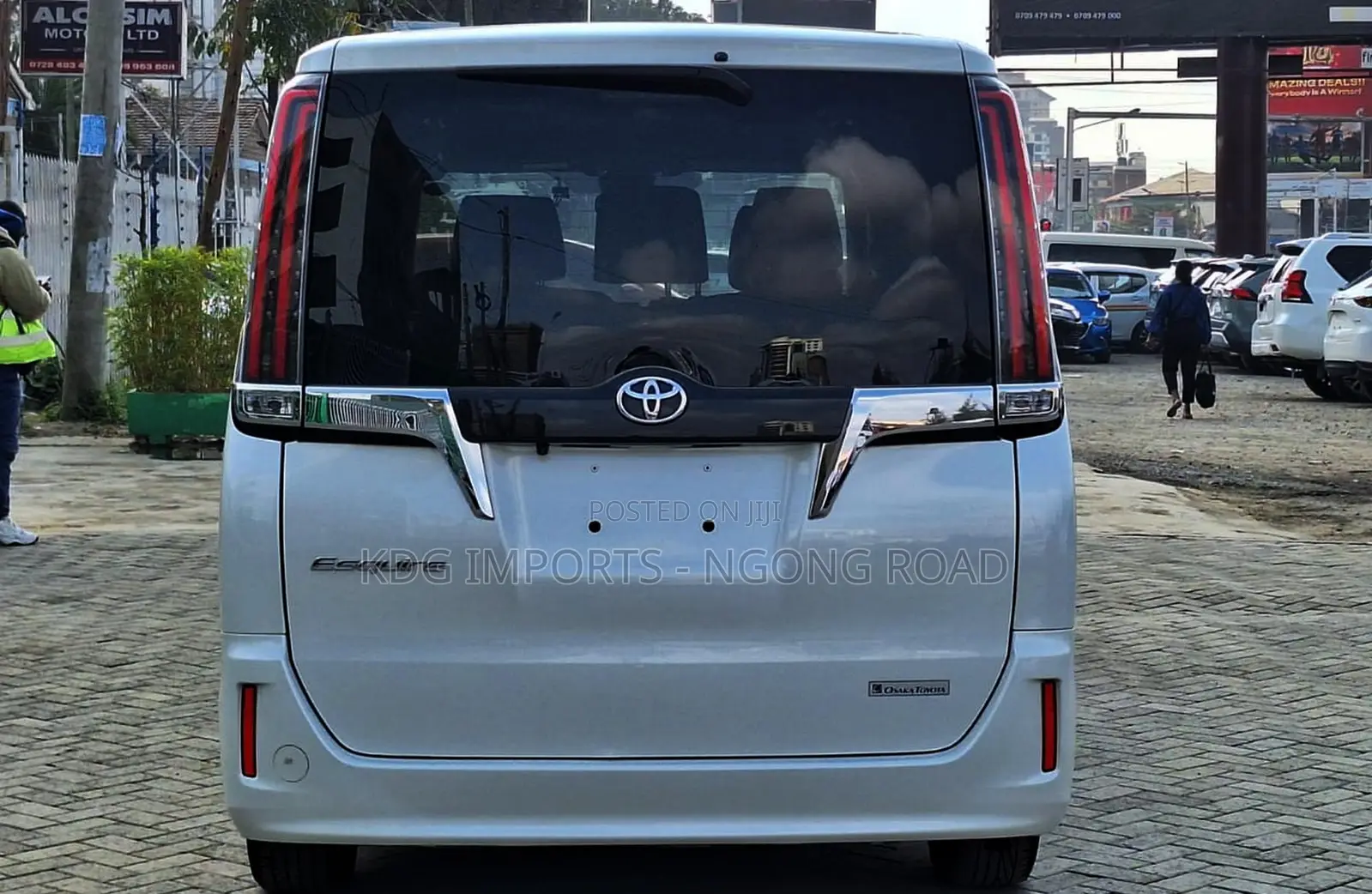 Toyota Esquire 2019 White