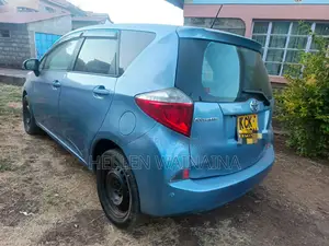 Toyota Ractis 2011 Blue