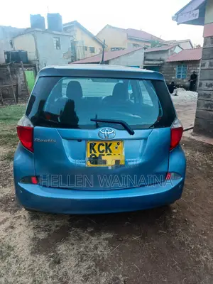 Toyota Ractis 2011 Blue