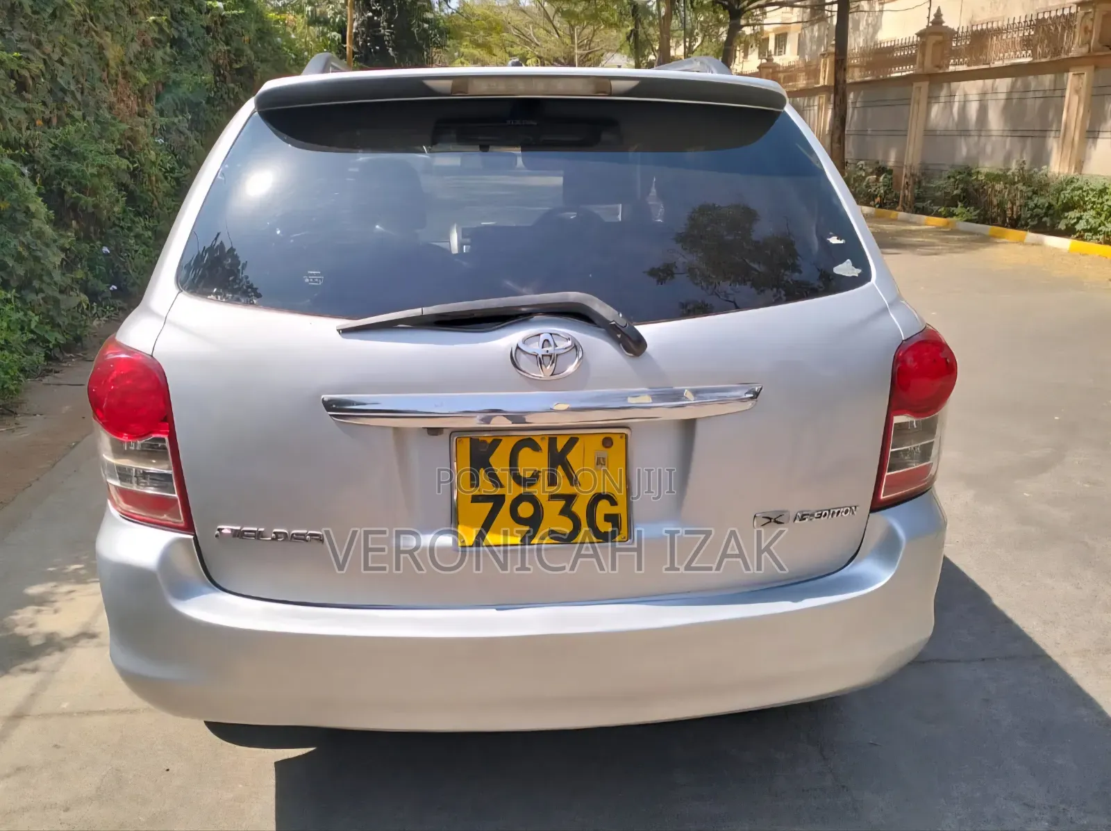 Toyota Corolla Fielder 2009 Silver