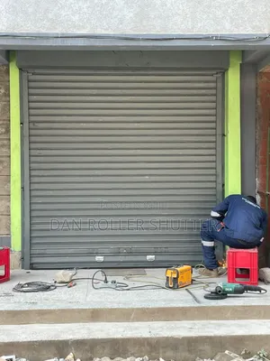 Custom-Made Roller Shutter Doors for Businesses Description