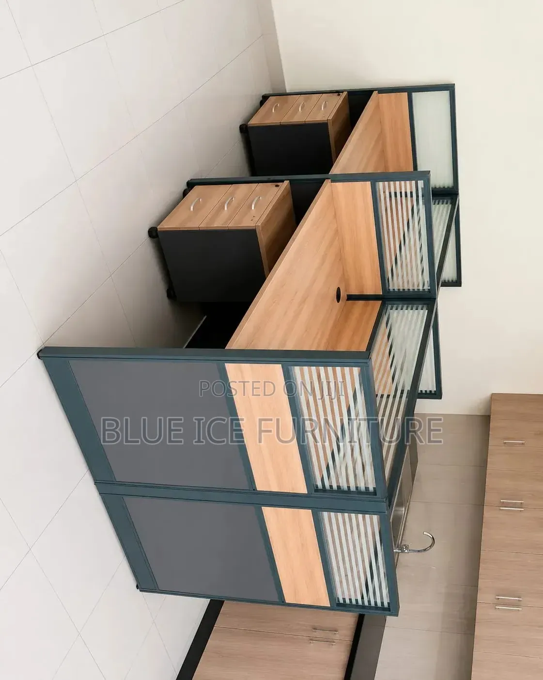 Open 4 Way Office Workstation Table With Storage