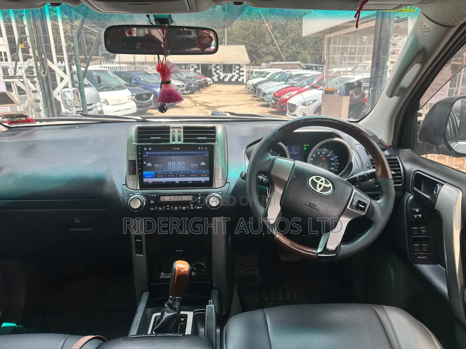 Toyota Land Cruiser Prado 2012 Silver