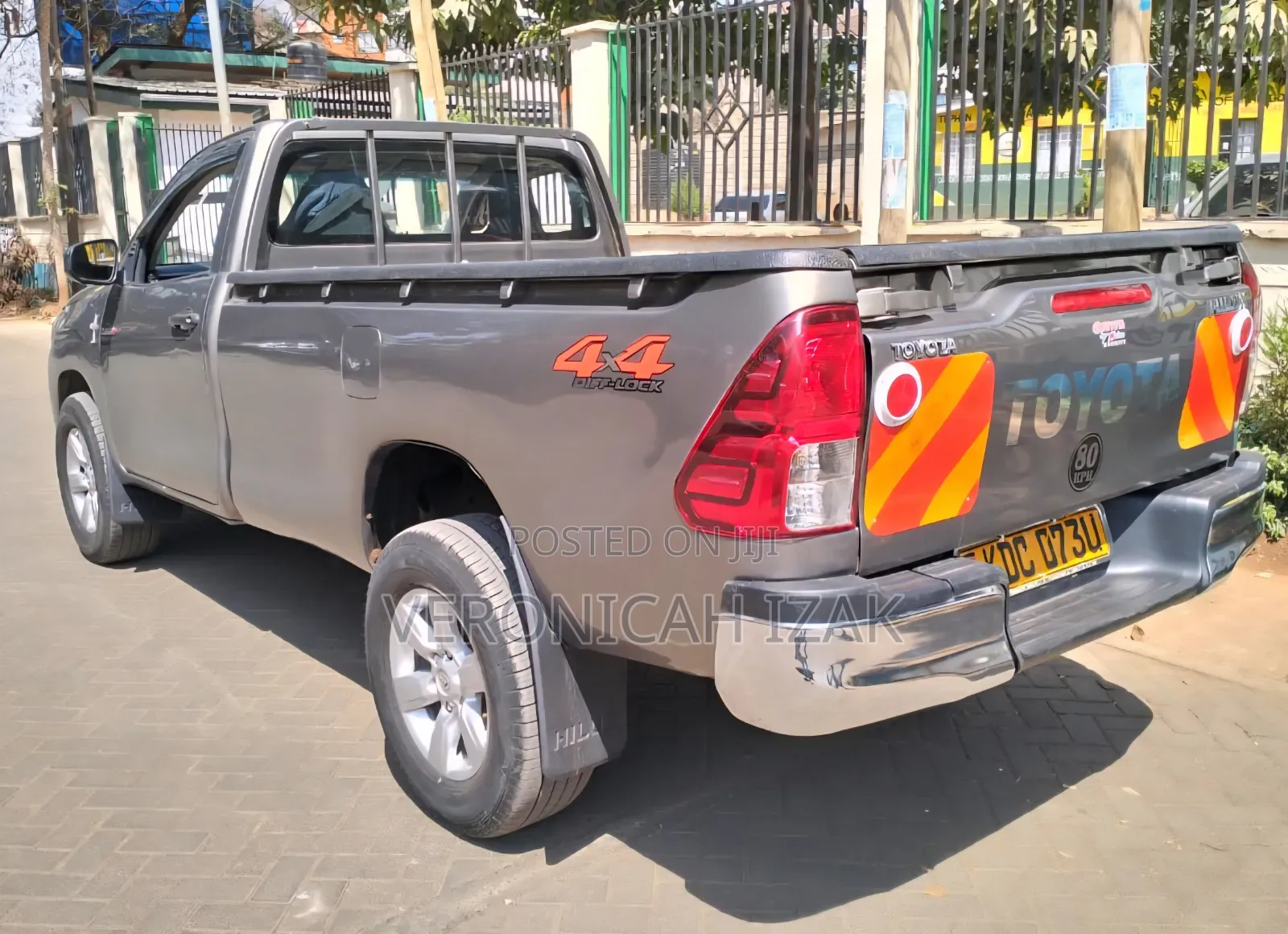 Toyota Hilux 2021 Brown