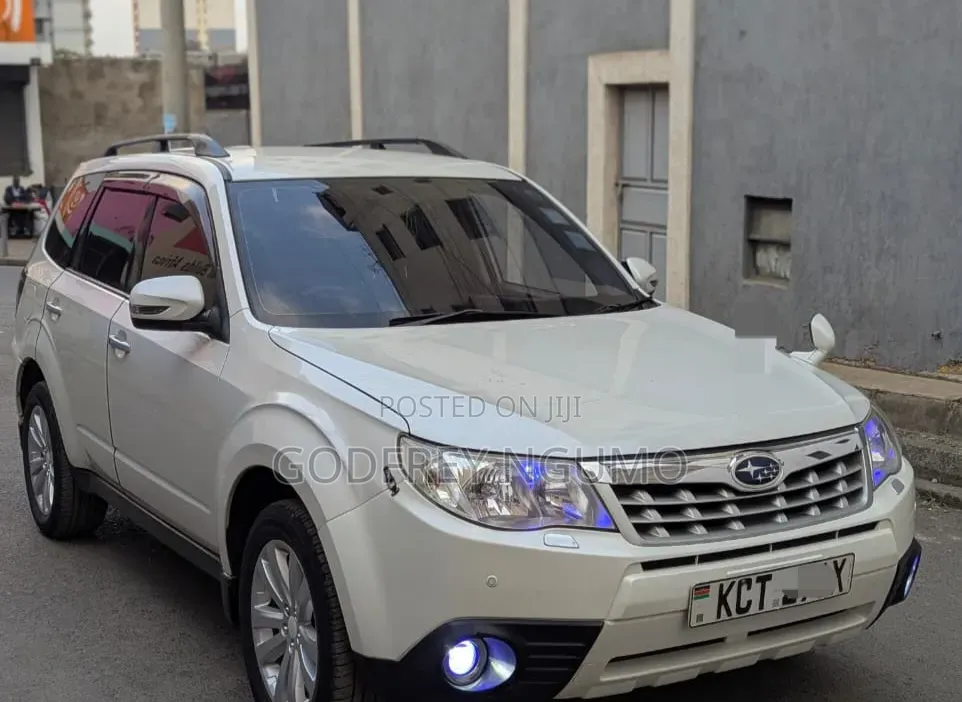 Subaru Forester 2012 White