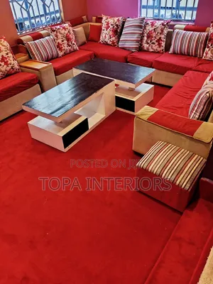 Warm Living Room Floor Insulation Wall to Wall Red Carpets
