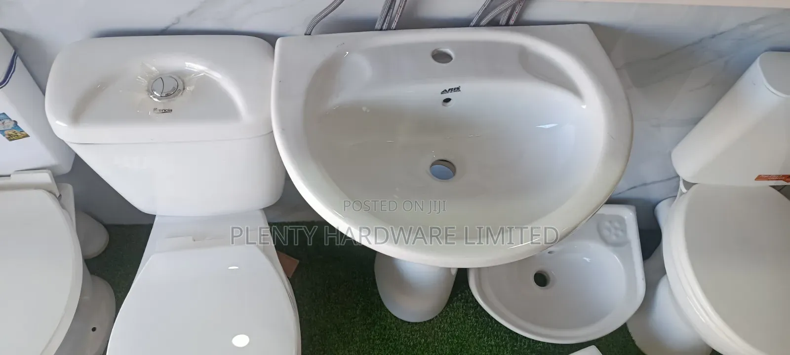 Close Couple - Toilet Full Set