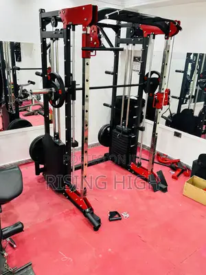 Fullbody Workout  Smith Machine Station.