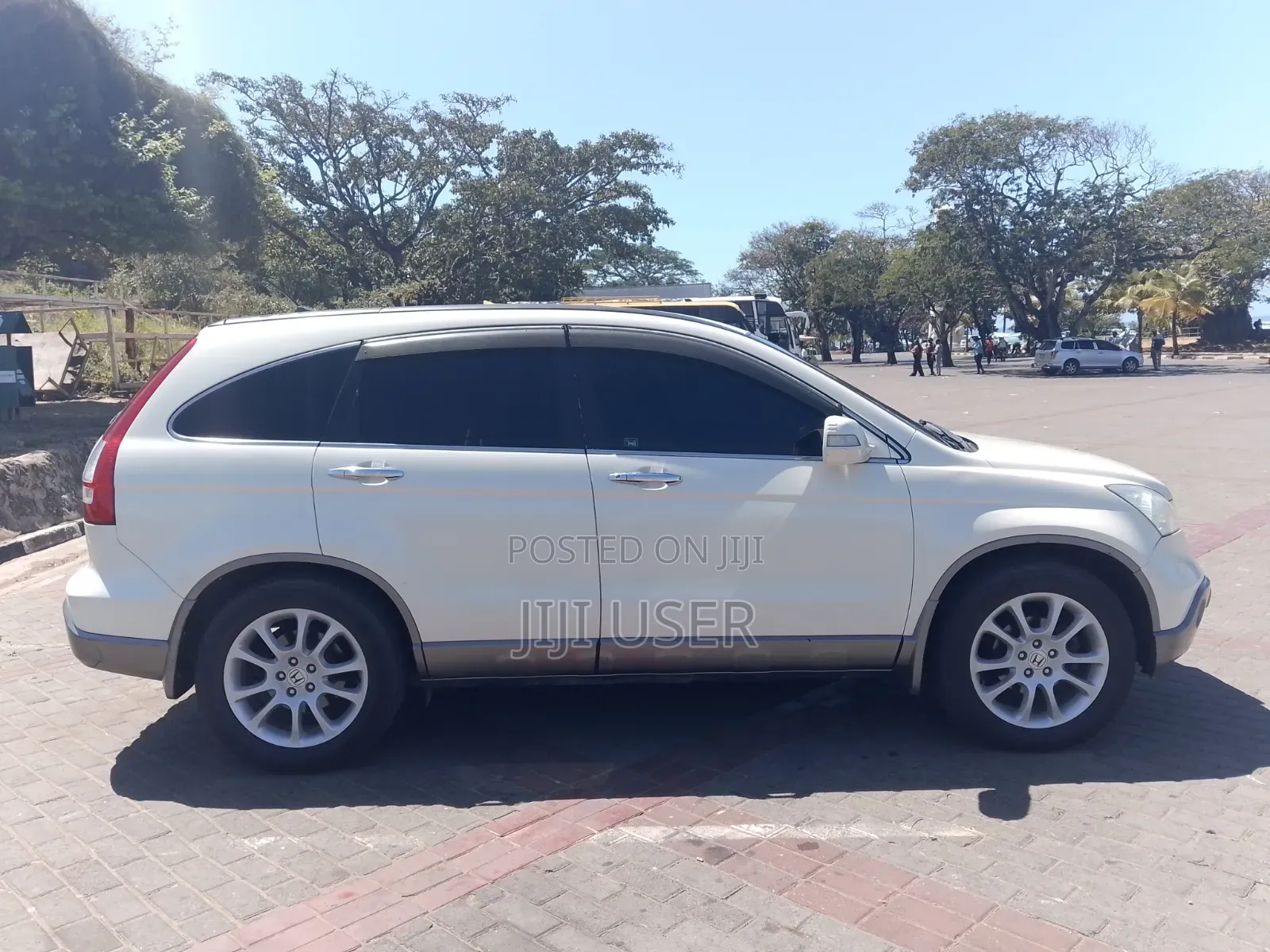 Honda CR-V 2009 White