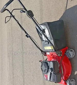 Petrol Lawn Mower Machine