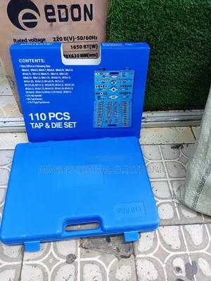 Super Excellent 110m Tap and Die Set