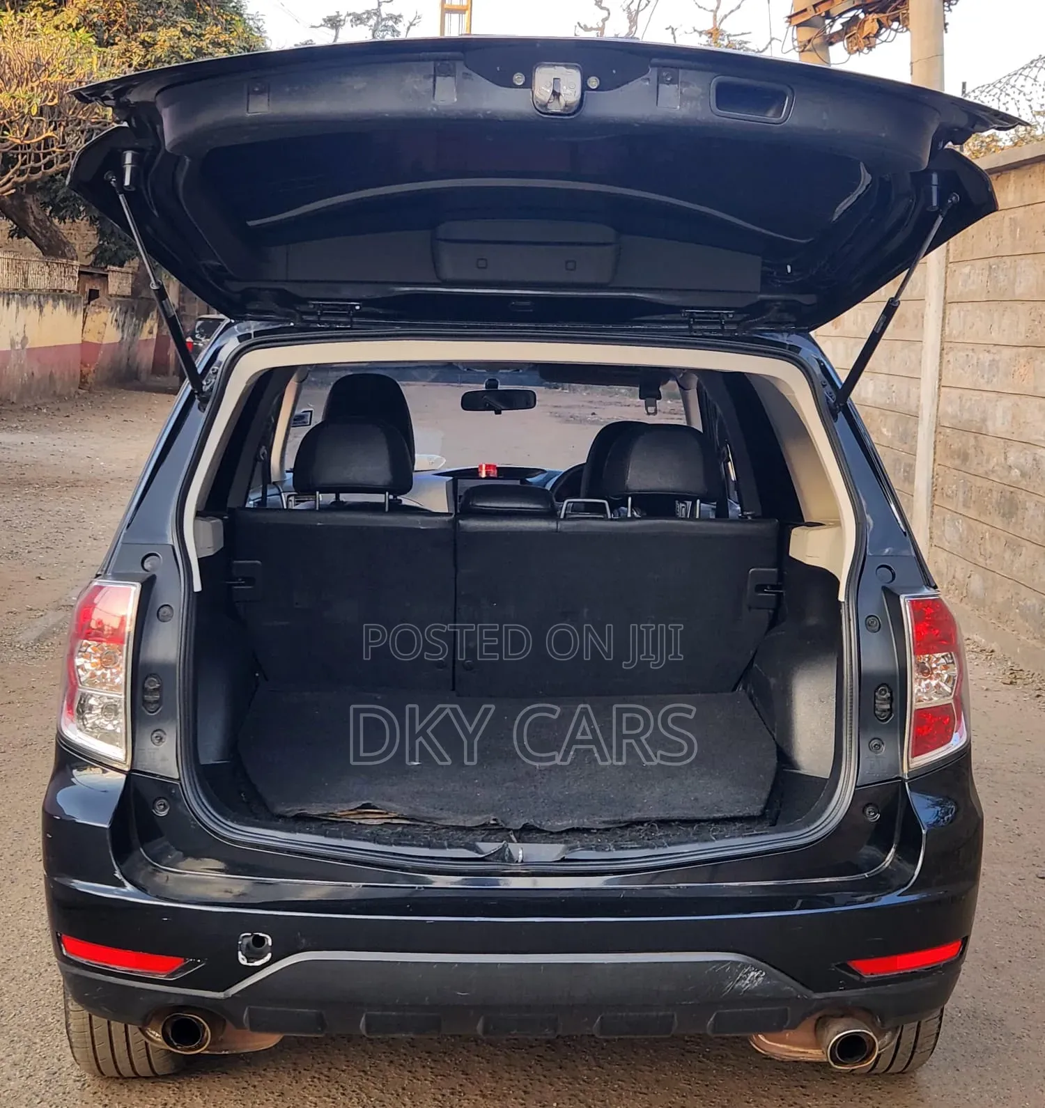 Subaru Forester 2010 Black