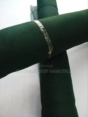 Dark Green Safety Netting – Construction Scaffolding Protection