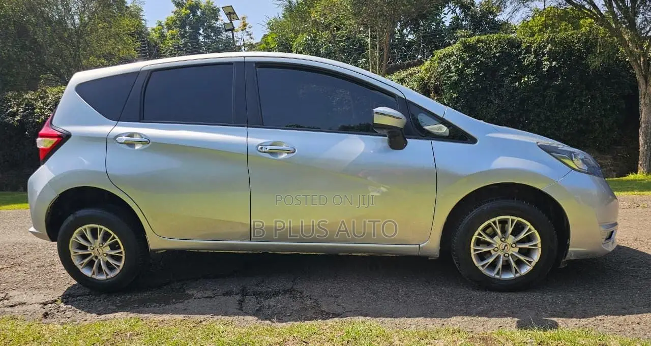 Nissan Note 2016 Silver
