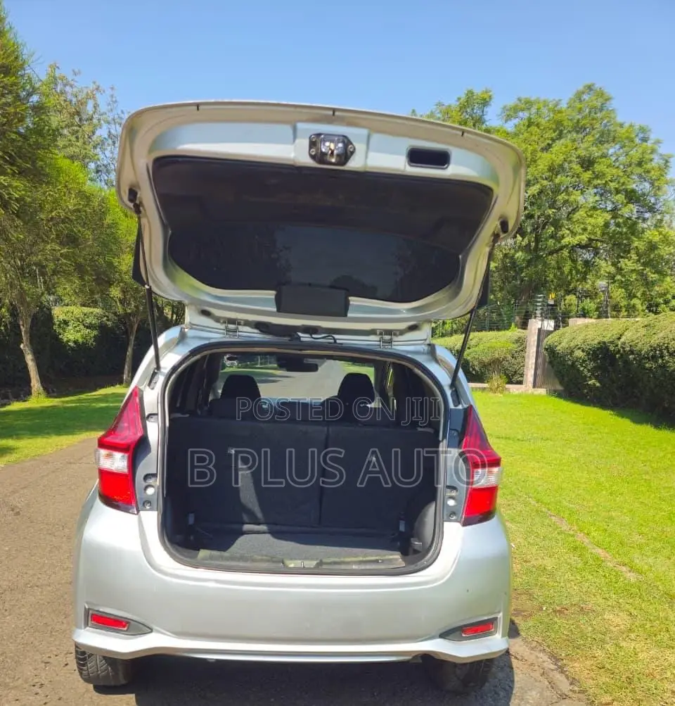 Nissan Note 2016 Silver