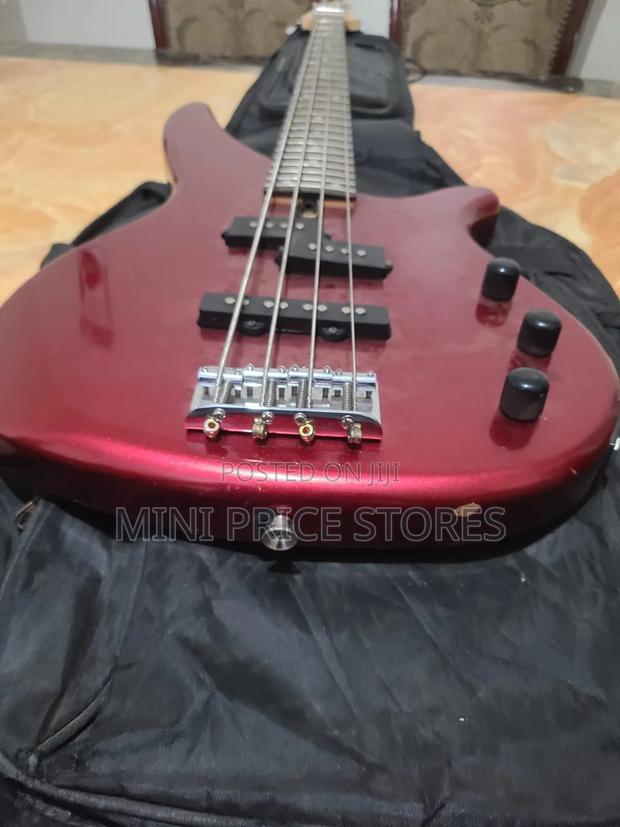 Yamaha Guitar 4strings