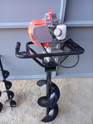 Gas-Powered Earth Auger/ Fench Post Borer