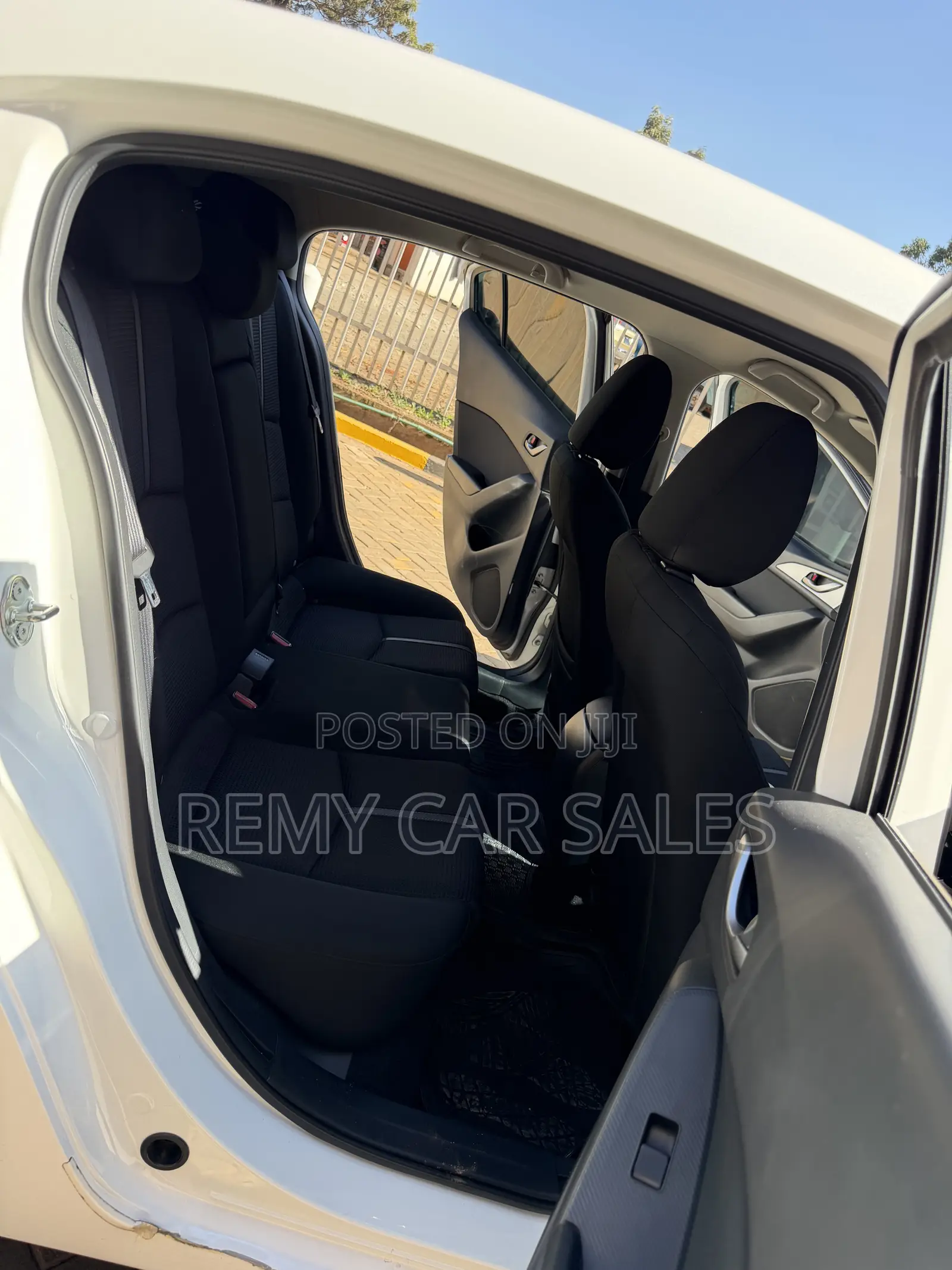 Mazda Axela 2018 White