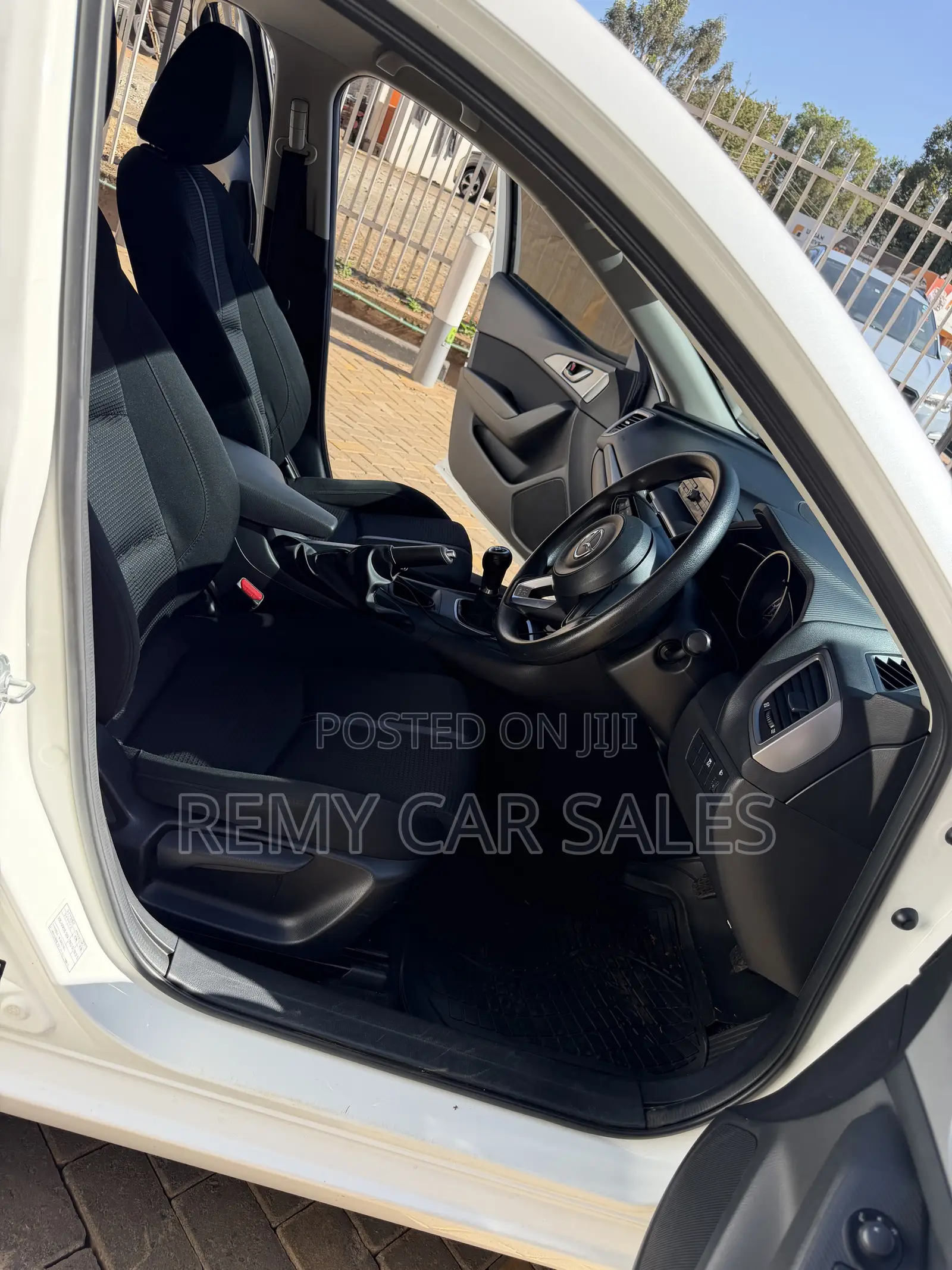Mazda Axela 2018 White