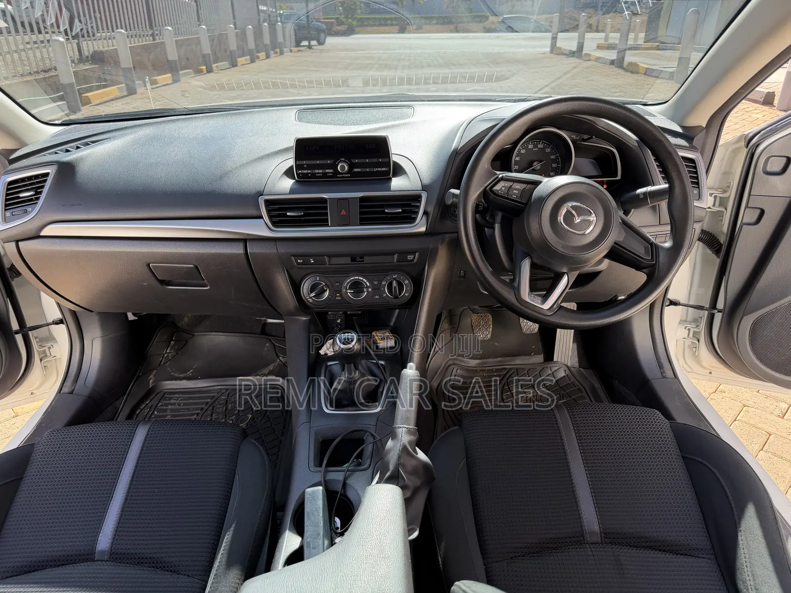 Mazda Axela 2018 White