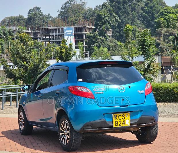 2011 Mazda Demio 1300cc Skyactiv Automatic With AC - thumbnail 5