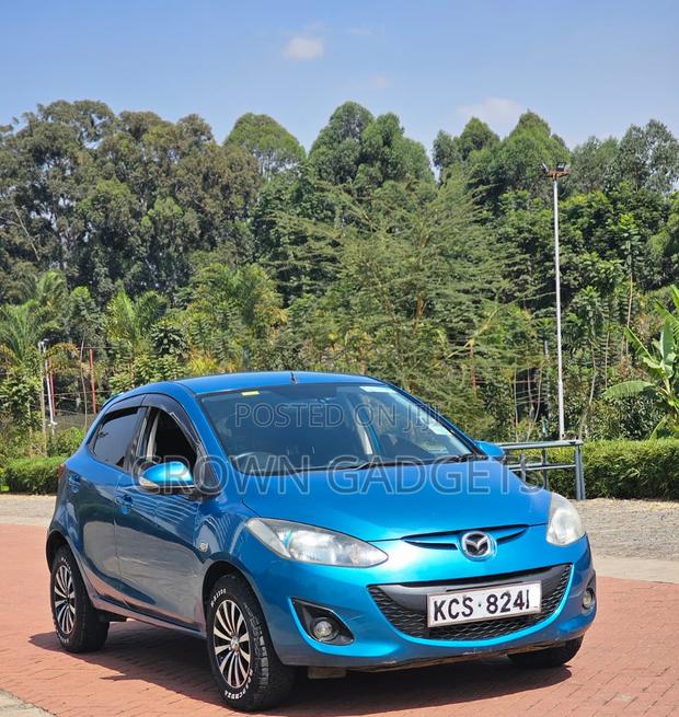 2011 Mazda Demio 1300cc Skyactiv Accident Free - thumbnail 7