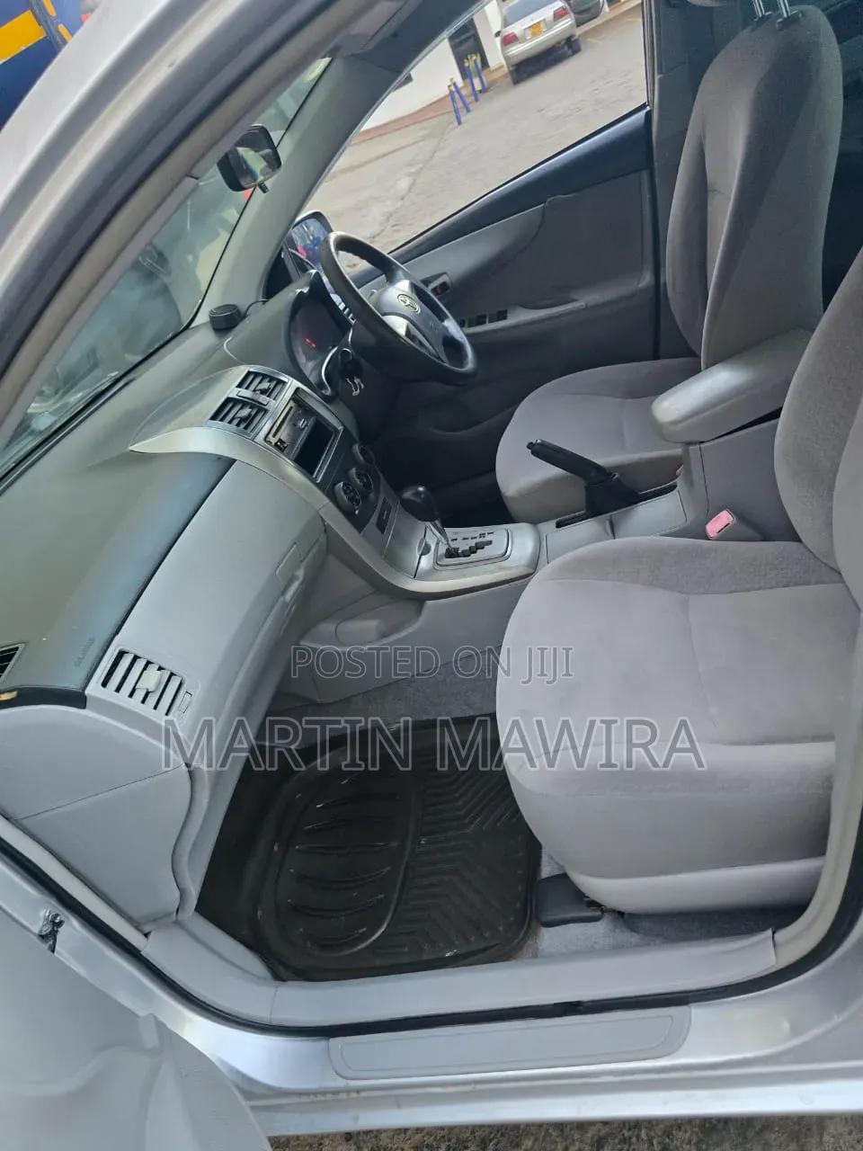 Toyota Axio 2010 Silver