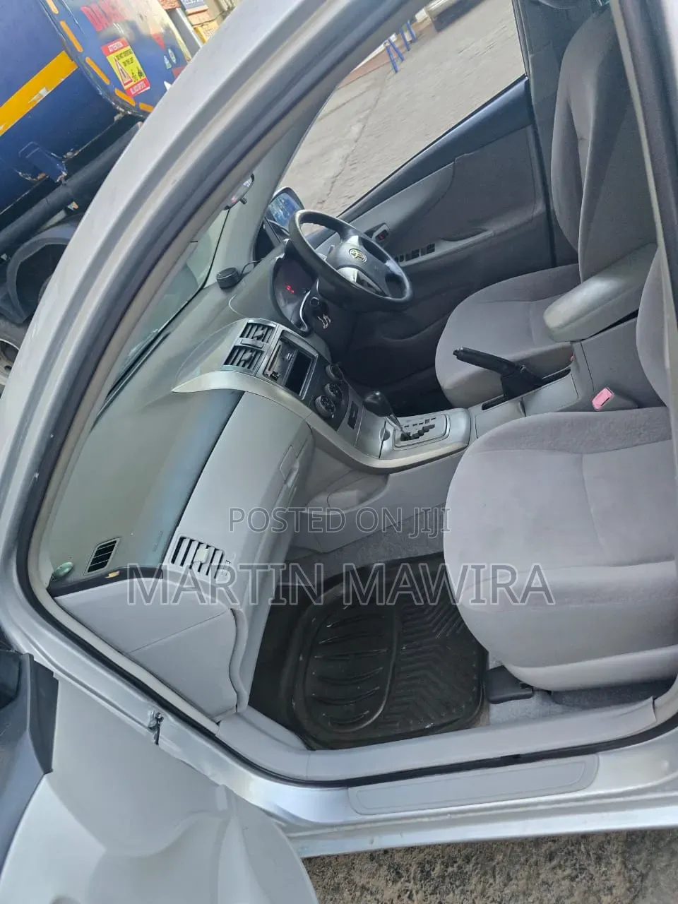 Toyota Axio 2010 Silver