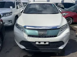 Toyota Harrier 2.0 2019