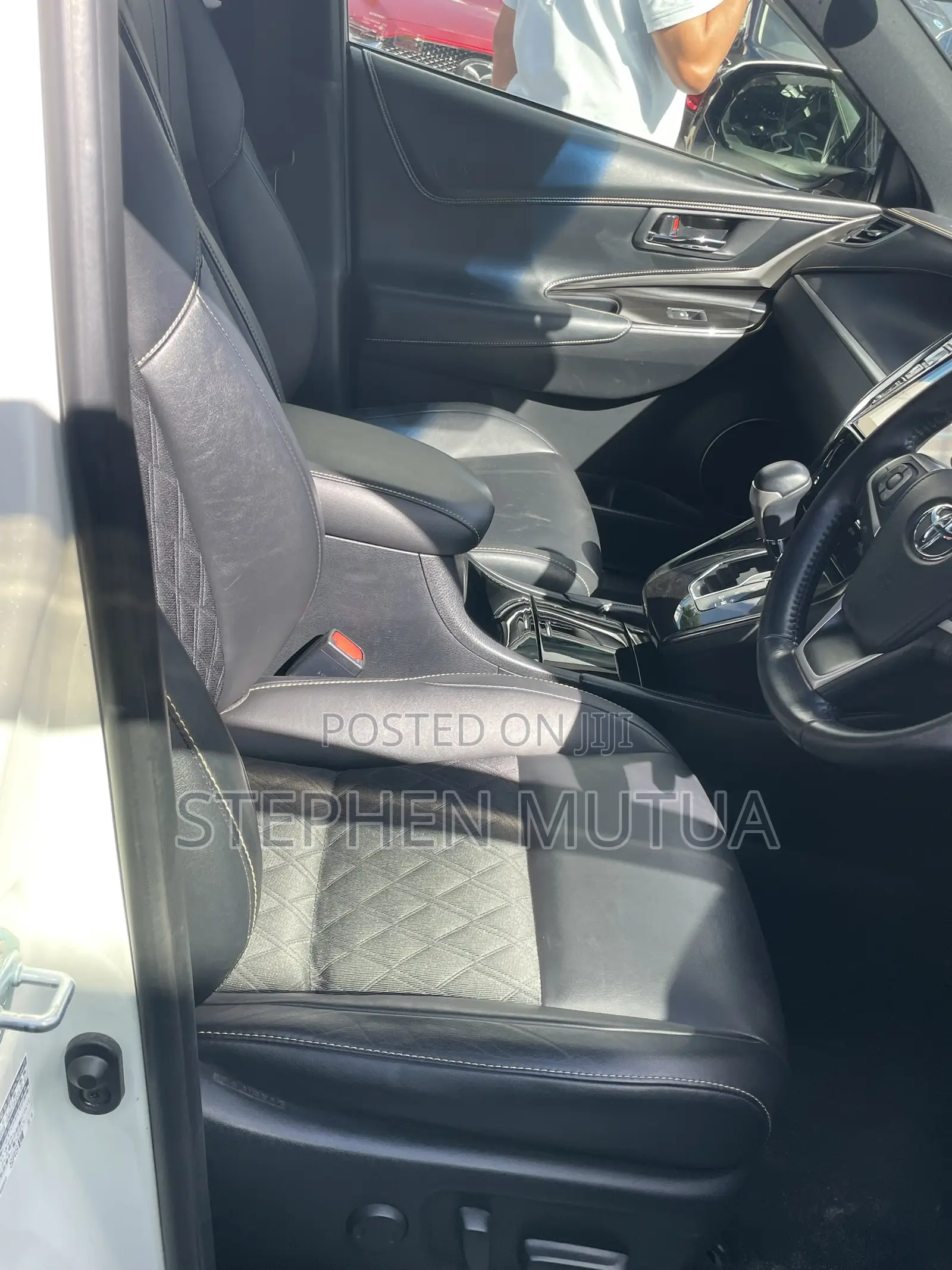 Toyota Harrier 2.0 2019