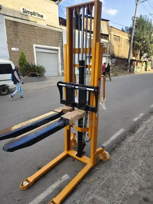 1.5 Tonnes Manual Hydraulic Pallet Stacker