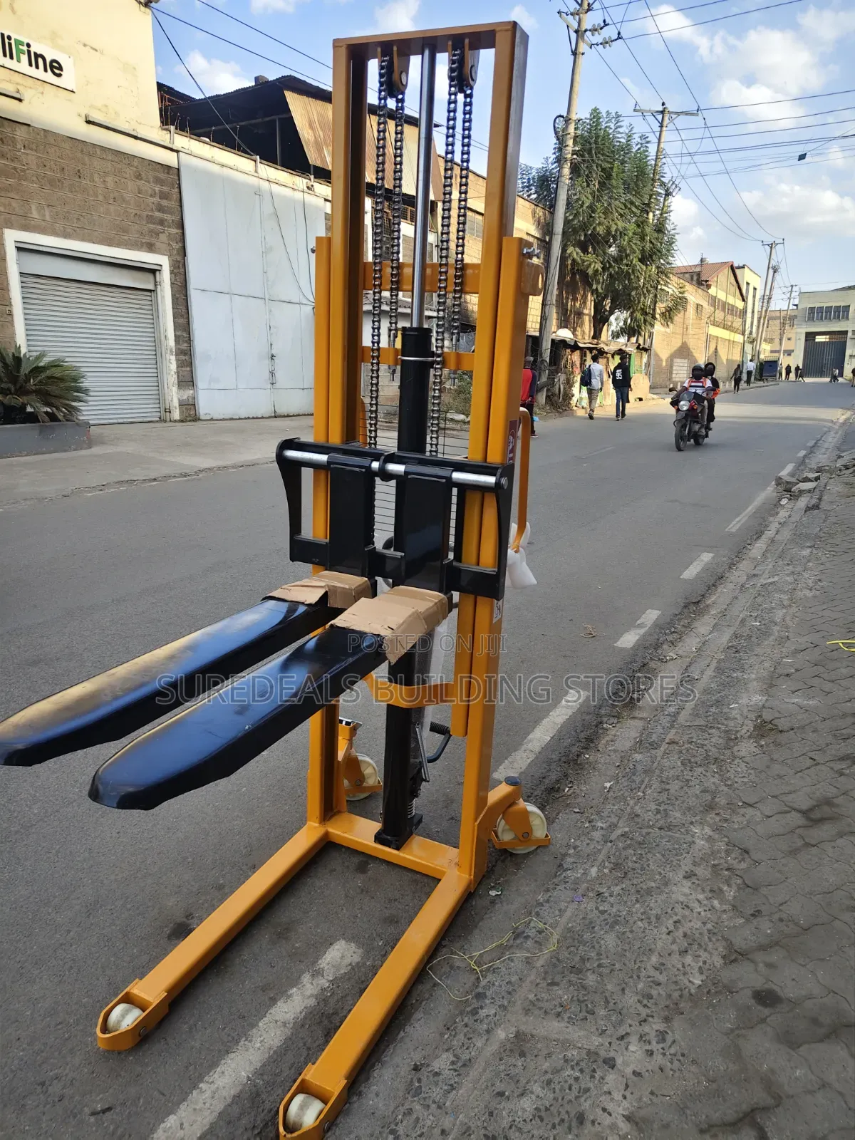 1.5 Tonnes Manual Hydraulic Pallet Stacker