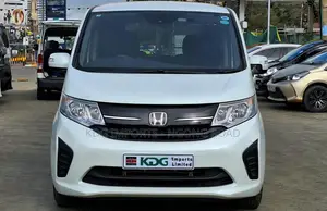 Honda Stepwgn 2019 White