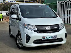 Honda Stepwgn 2019 White
