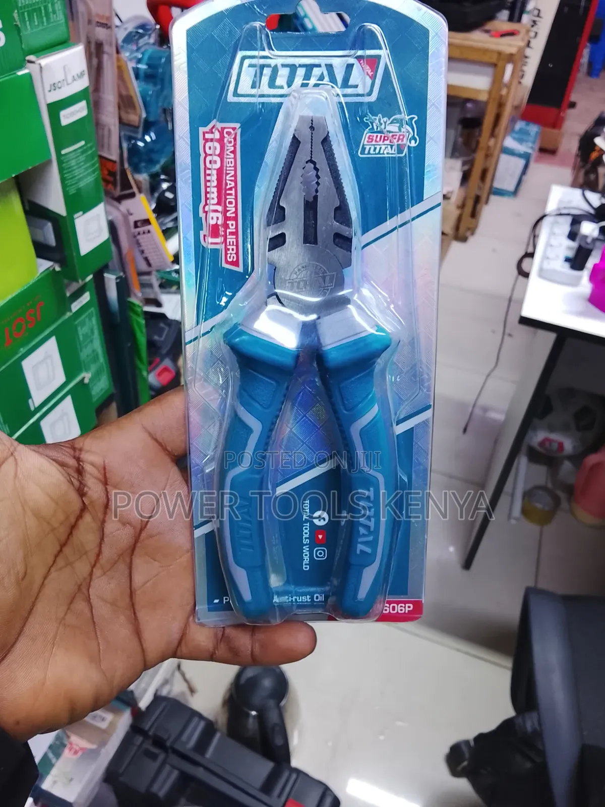 TOTAL 180mm (7") Combination Pliers 