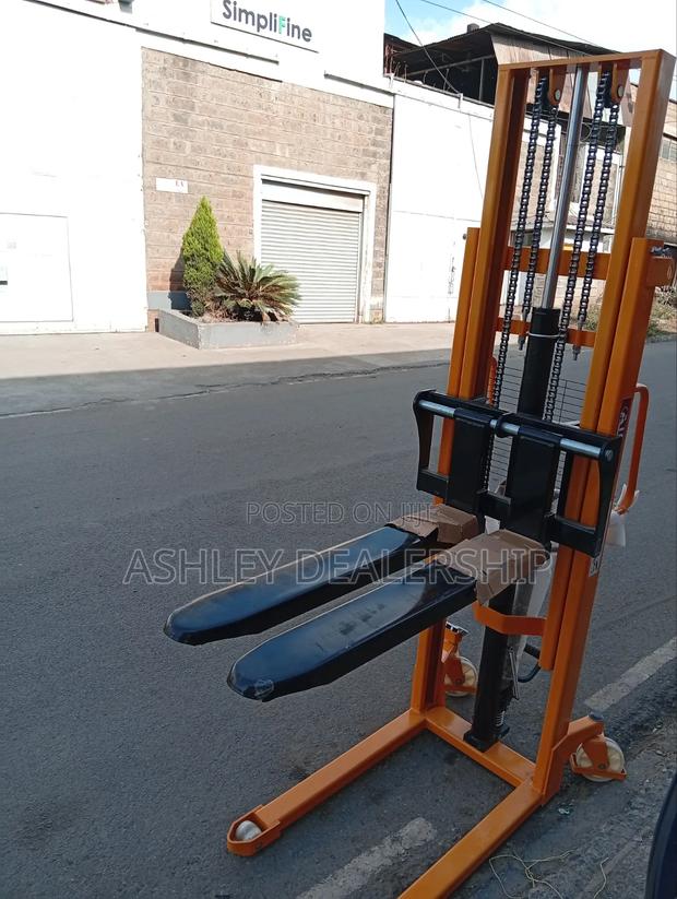 Hydraulic Pallet Lifting Machine/Manual Stacker