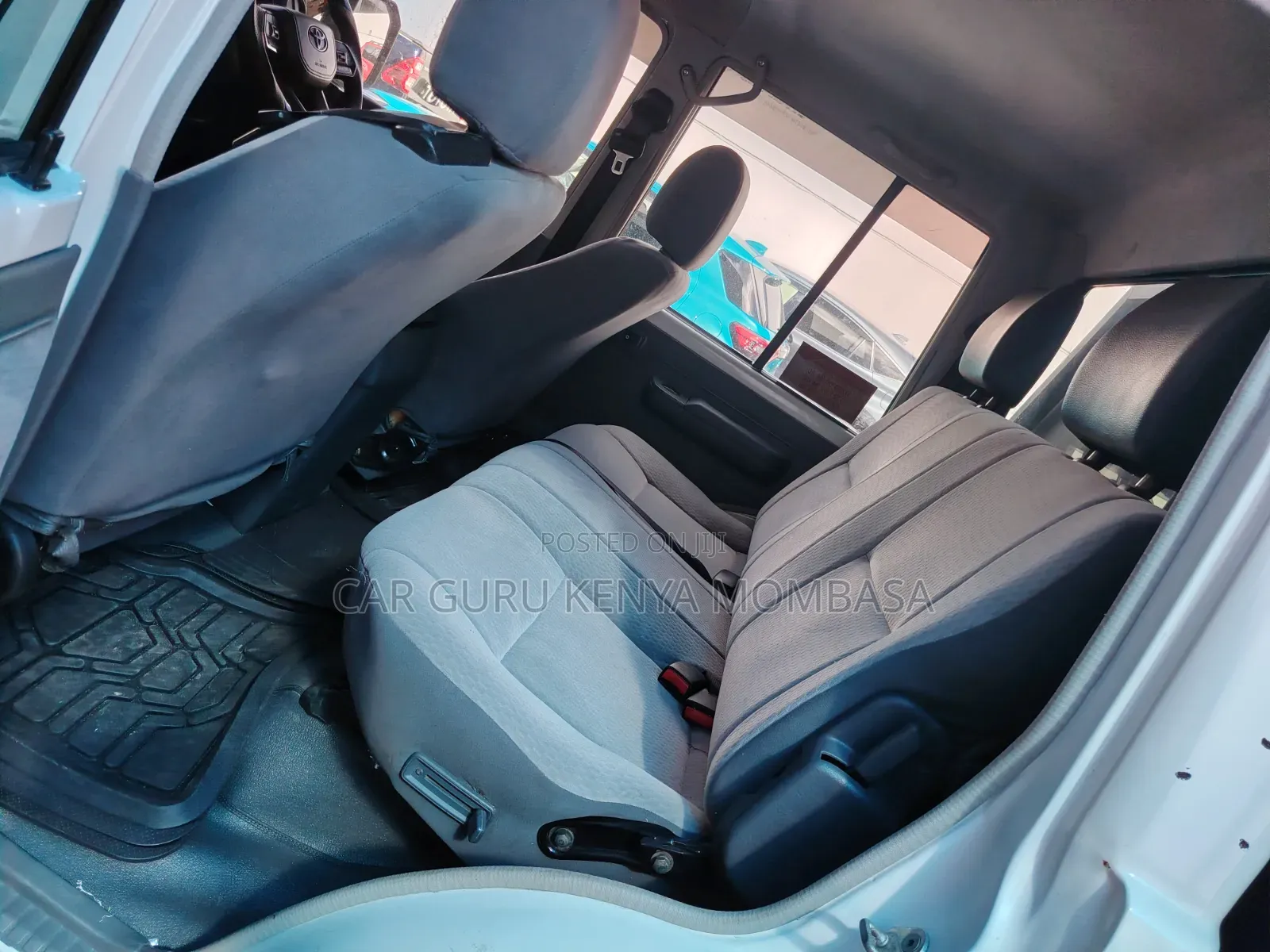 Toyota Land Cruiser 2025 White