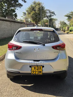 Mazda 2 2020 Silver