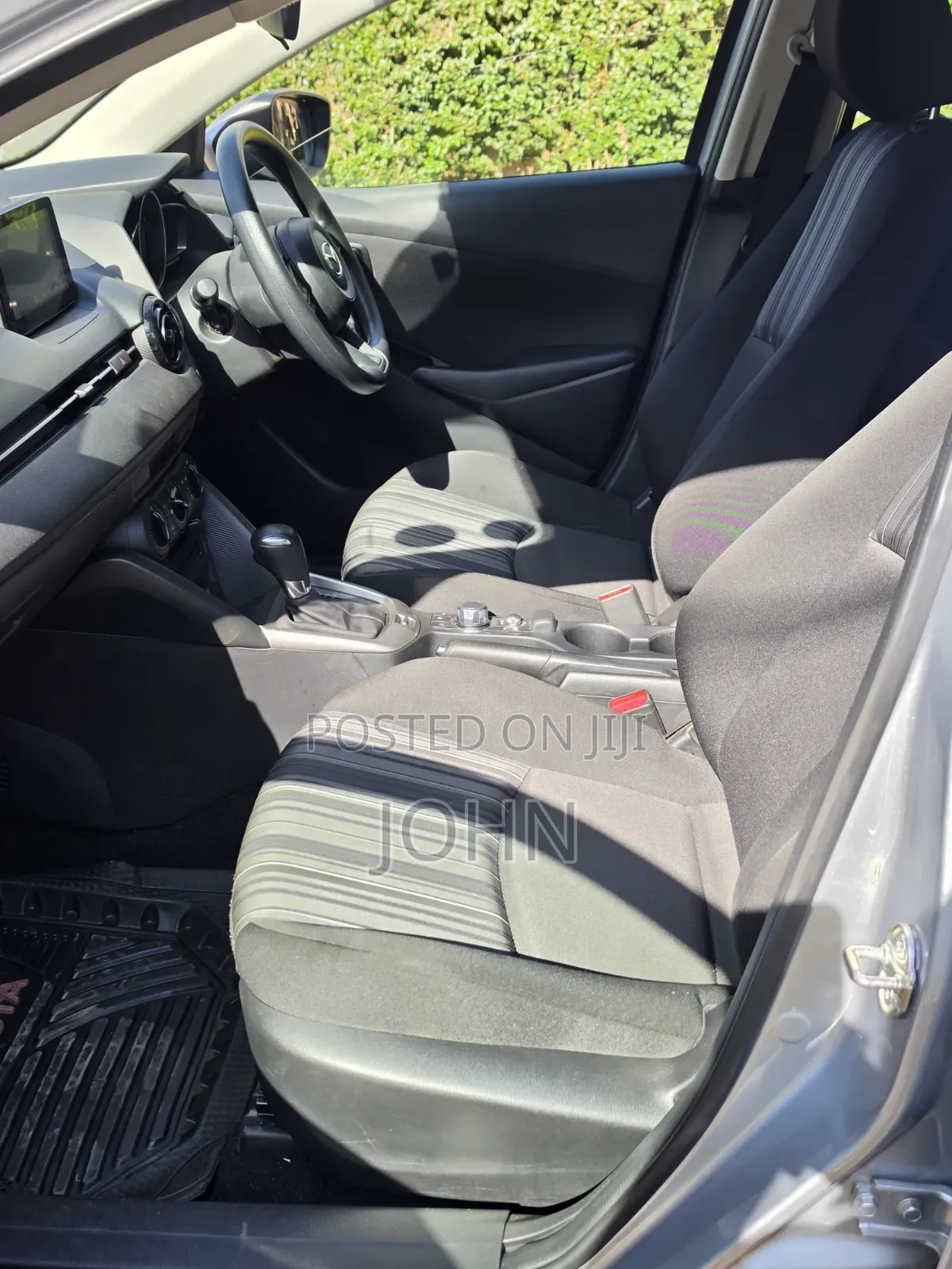 Mazda 2 2020 Silver