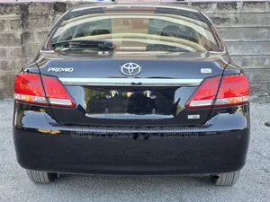 Toyota Premio 2021 Black