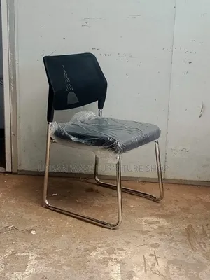 Strong Visitors Chair