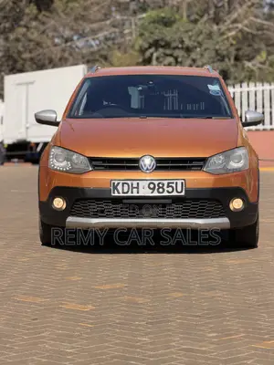 Volkswagen Golf 2015 Burgundy