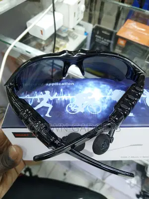 Wireless Audio Sunglasses With Integrated Speakers Mic