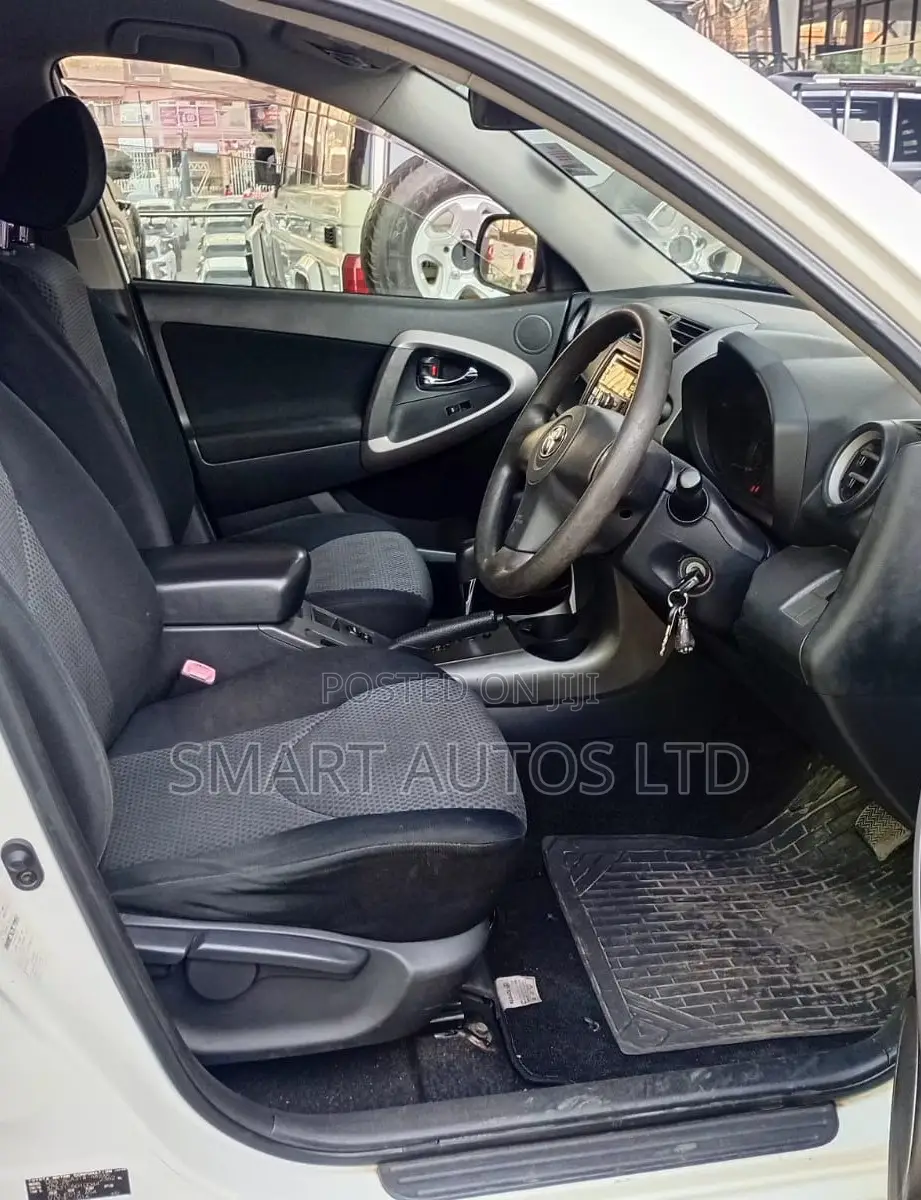 Toyota RAV4 2006 Off white