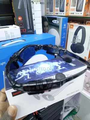 Bluetooth Sports Sunglasses With Integrated Speakers and Microphone