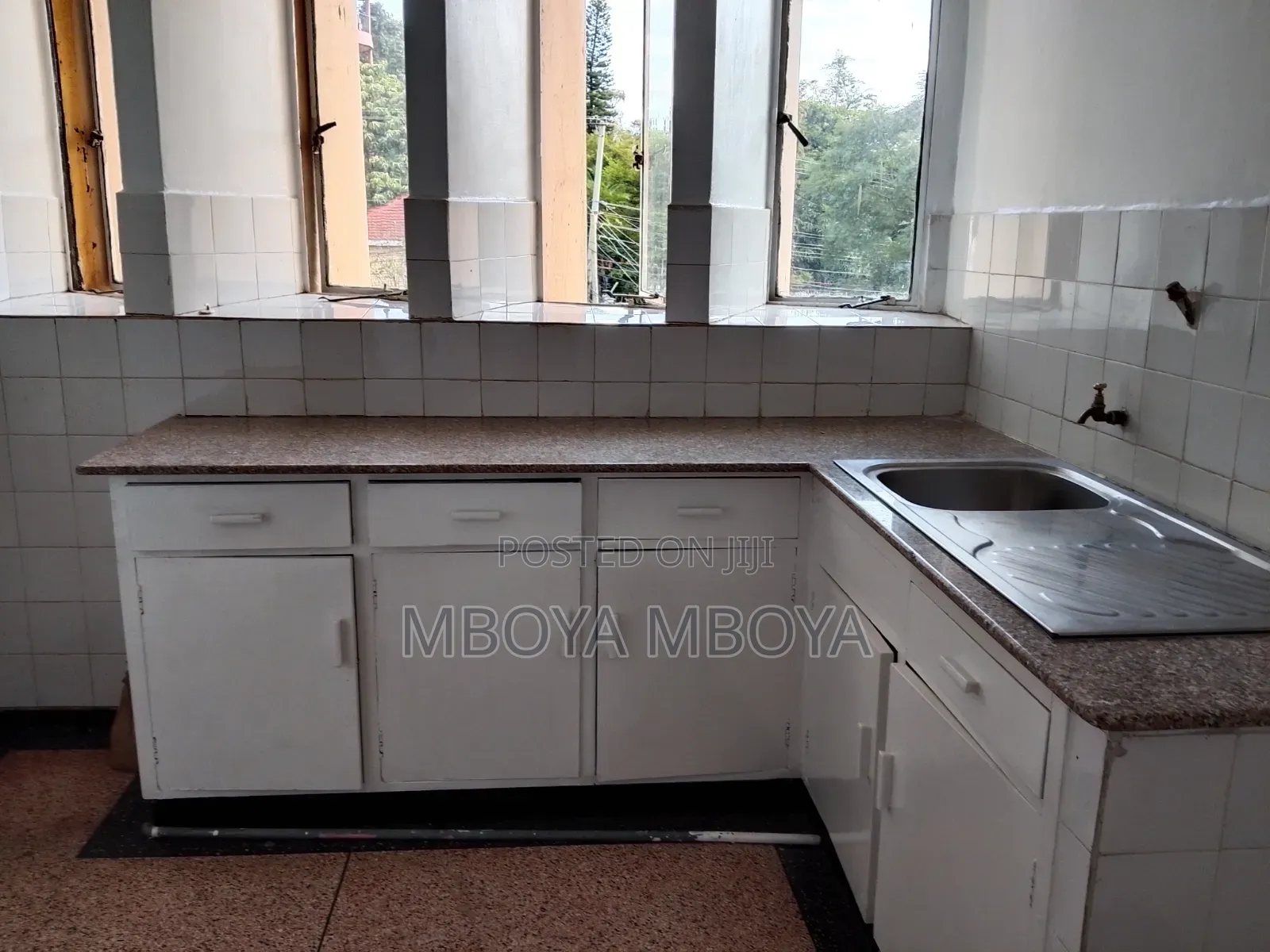 2bdrm Apartment in Kilimani, State House Area for rent